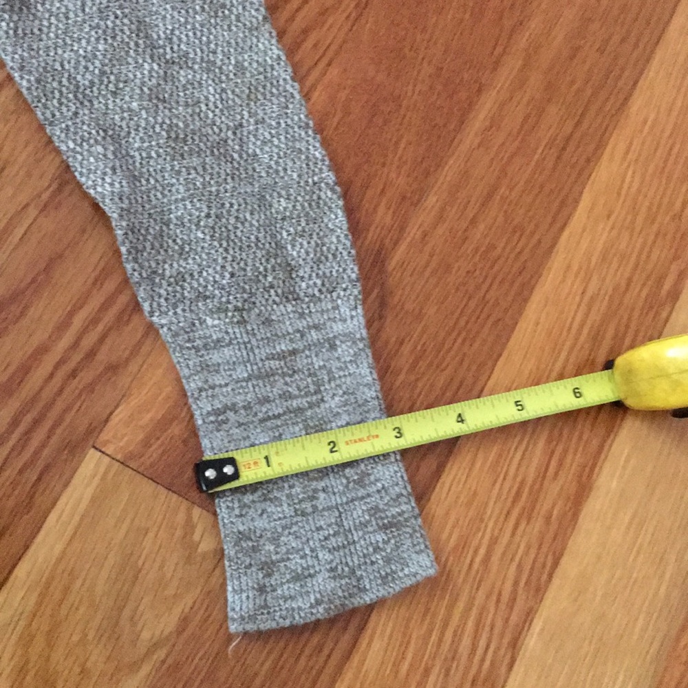 Sweater - Picture 5 of 7
